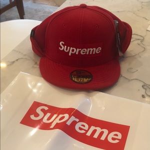 NWT Authentic Supreme Ear Flap New Era 7 5/8 Cap